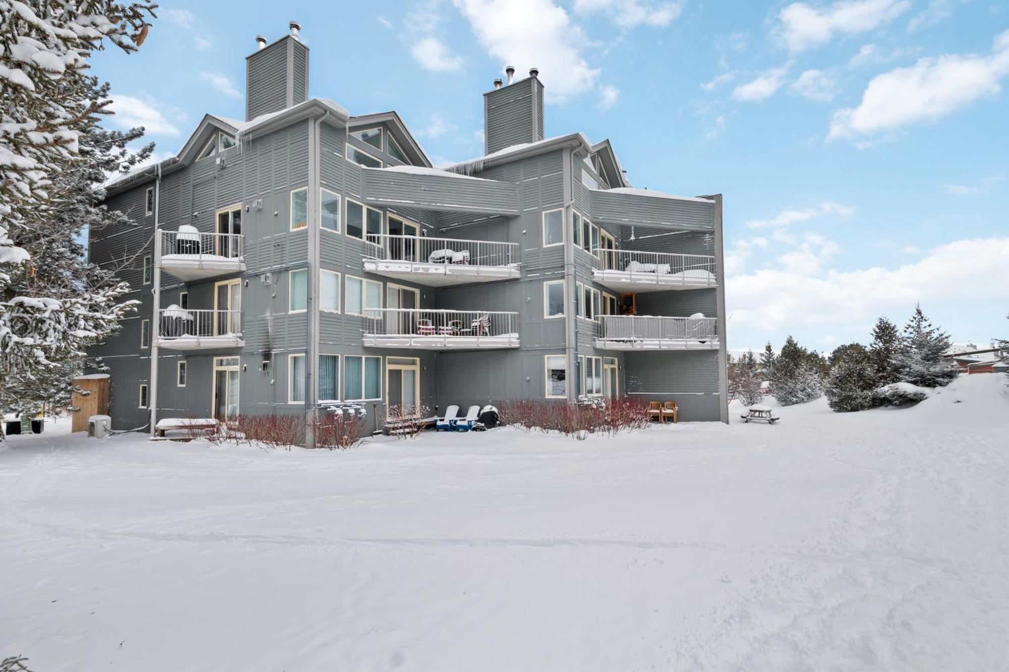 Ski In Out 1 Bedroom Sleeps 6 Cachet Crossing ブルー・マウンテンズ エクステリア 写真
